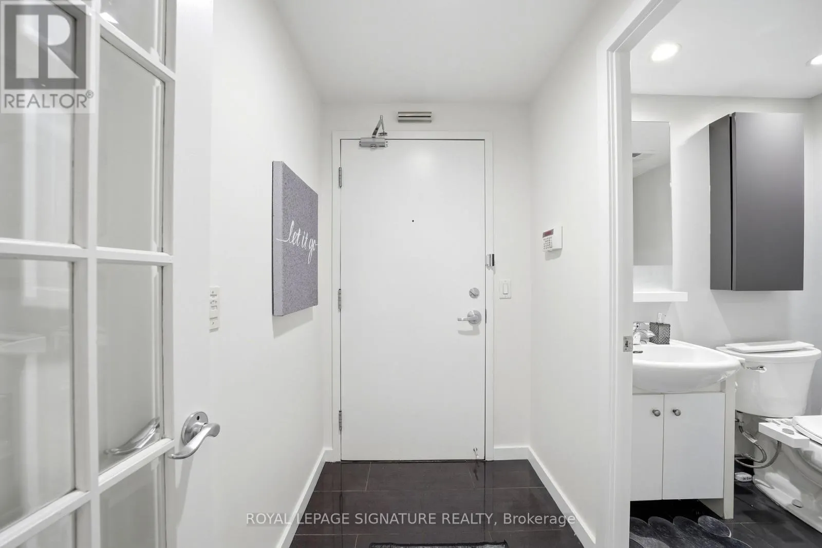 510 - 218 QUEENS QUAY W