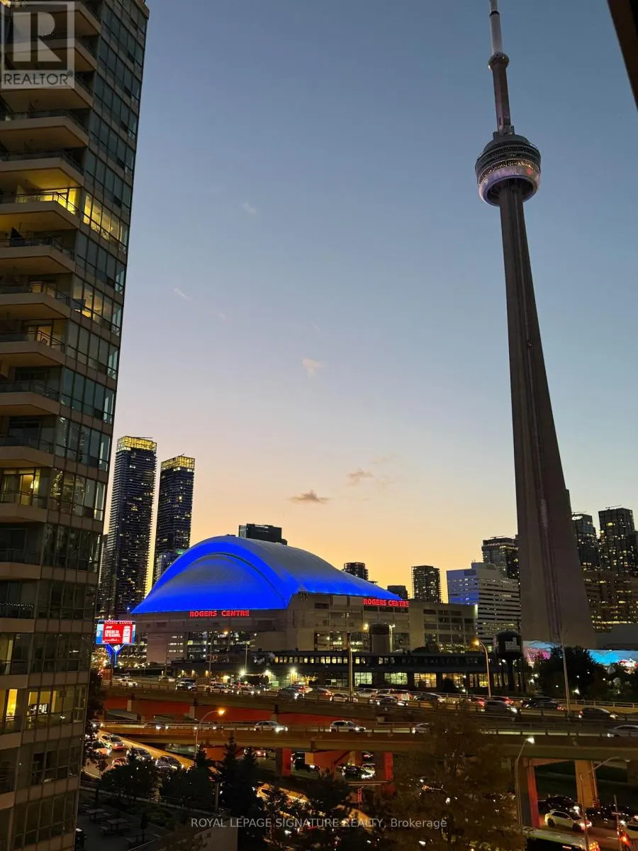 510 - 218 QUEENS QUAY W