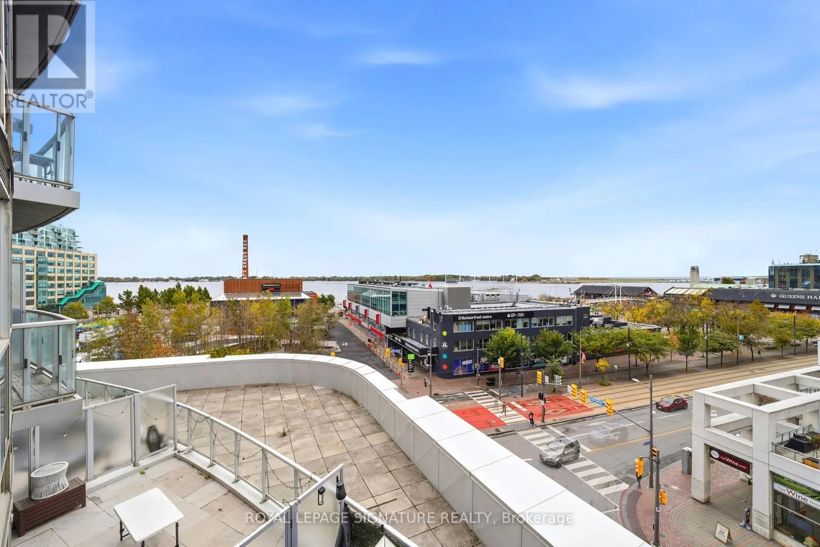 510 - 218 QUEENS QUAY W