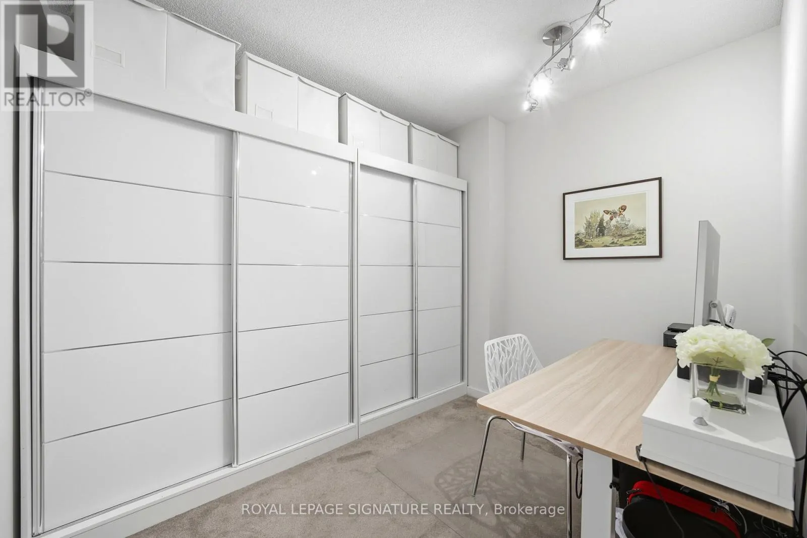 510 - 218 QUEENS QUAY W