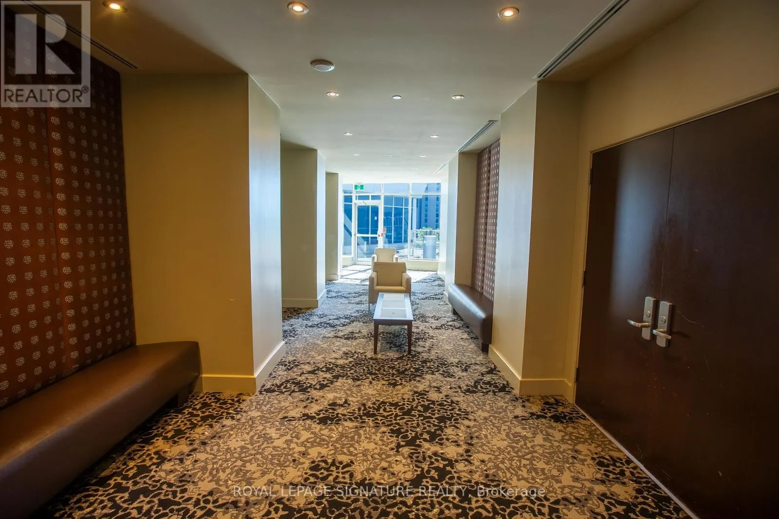 510 - 218 QUEENS QUAY W