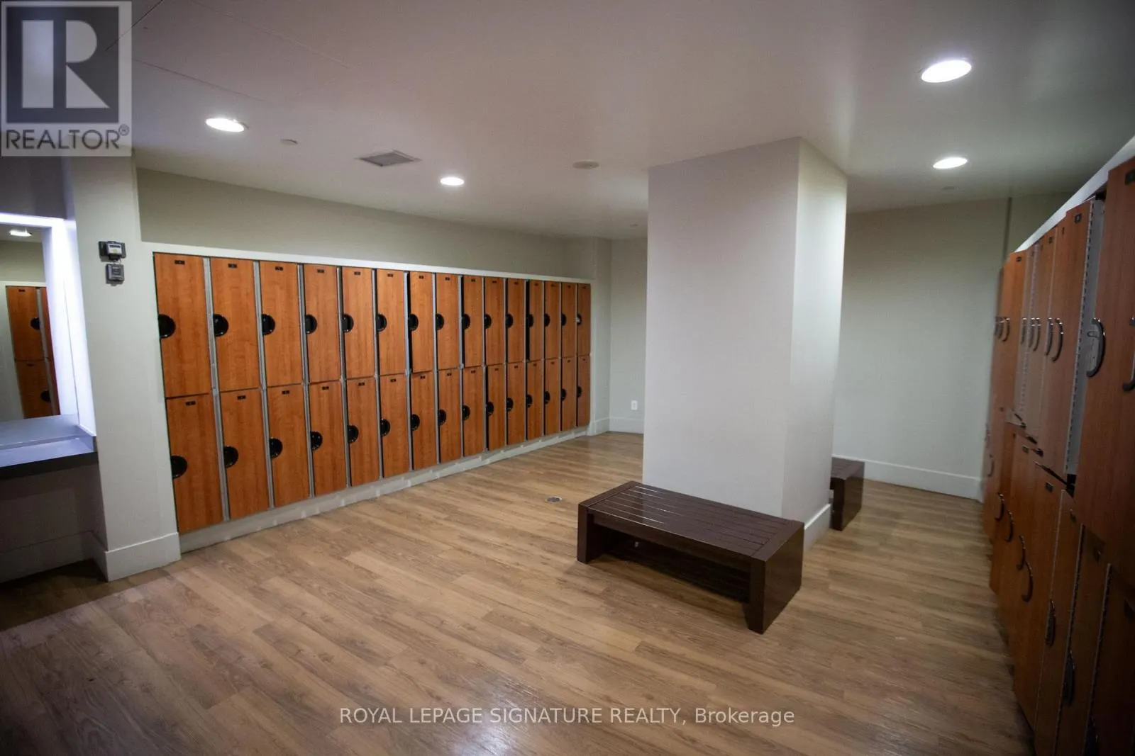 510 - 218 QUEENS QUAY W