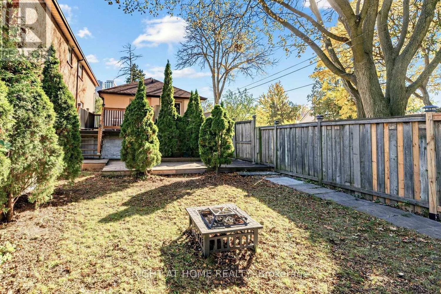 44 CONNAUGHT AVENUE