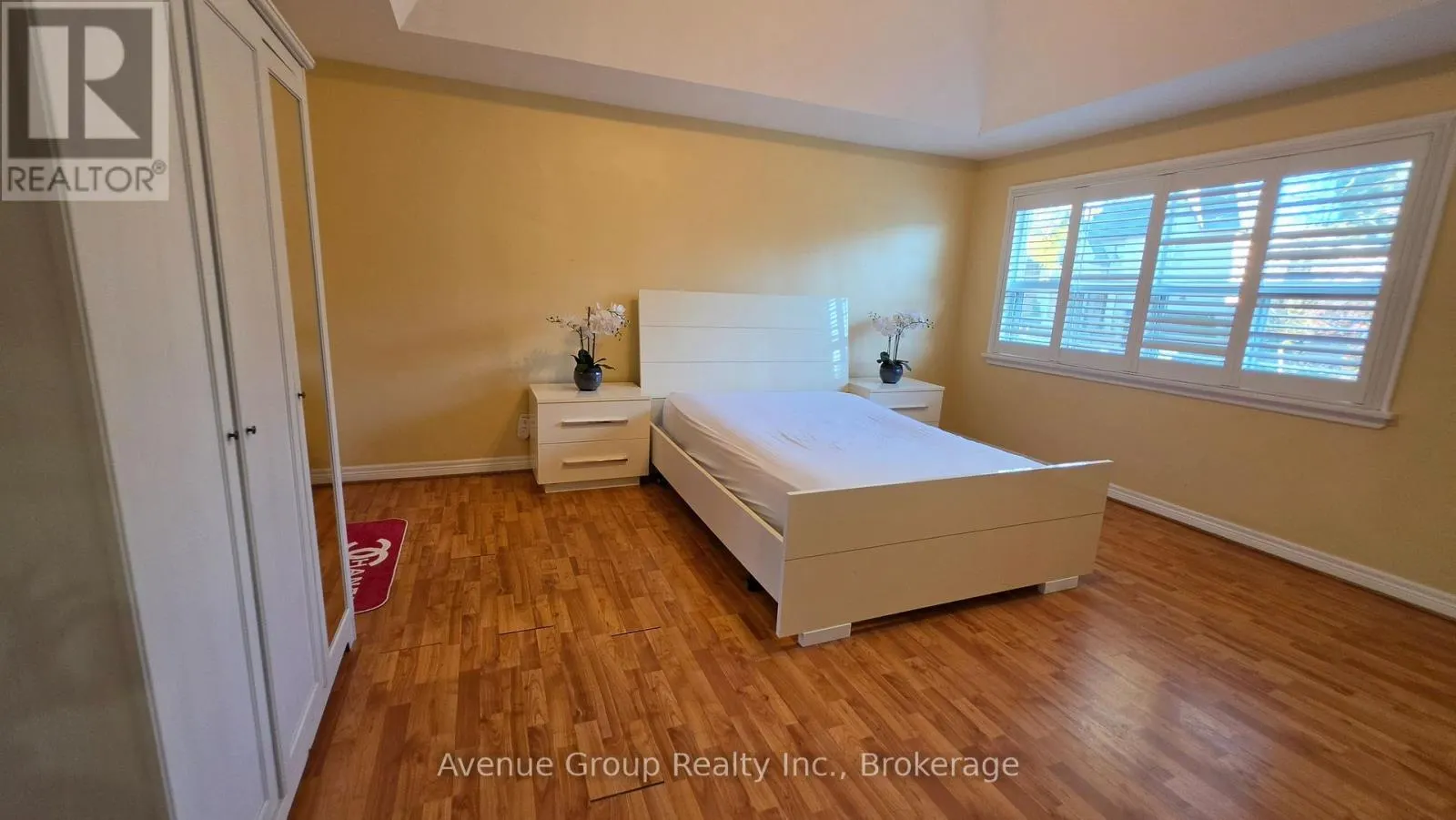 MAIN - 82 CAINES AVENUE