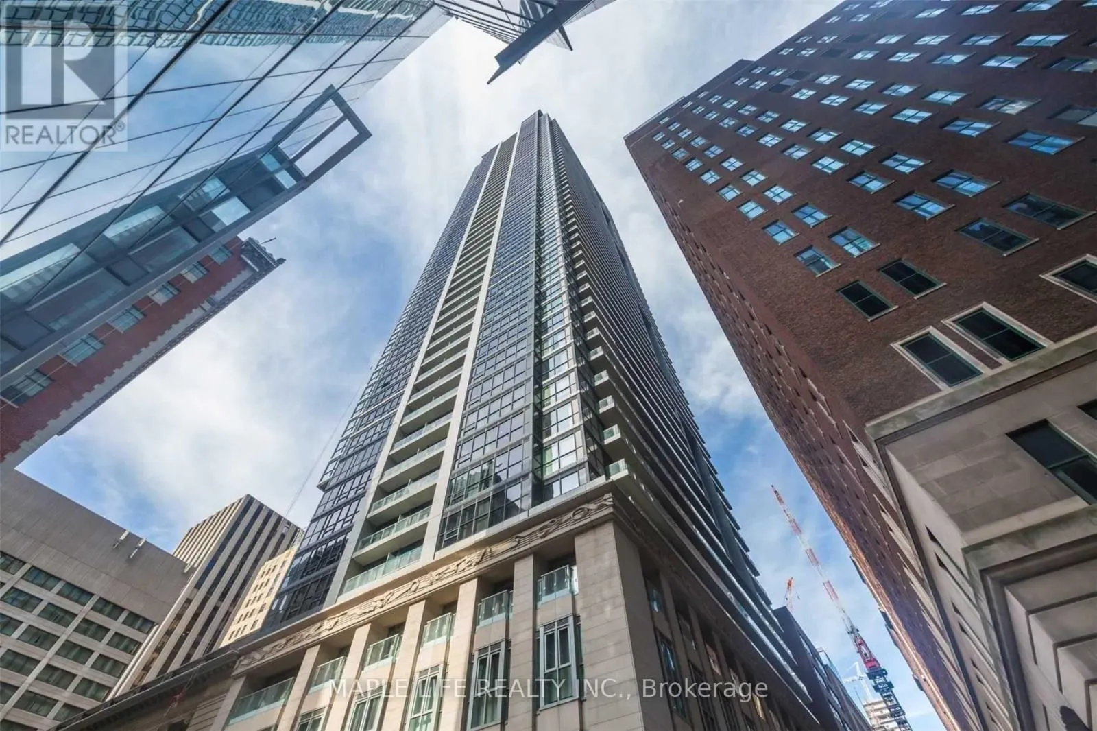 1707 - 70 TEMPERANCE STREET