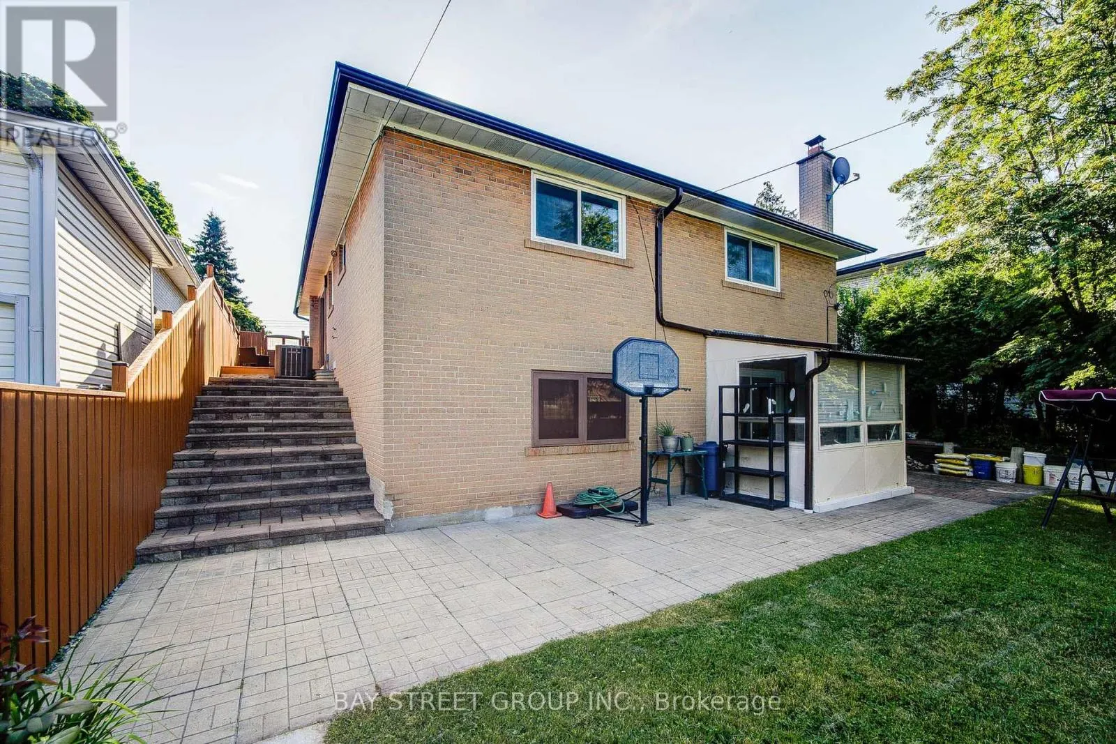 60 WARNER AVENUE