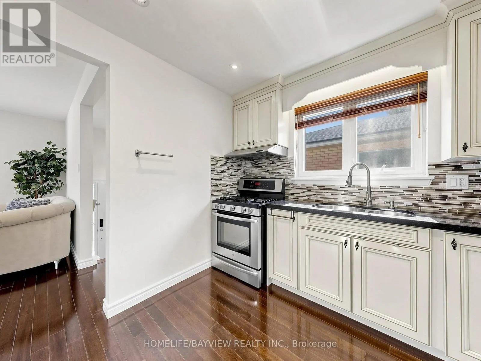 14 CRISPIN CRESCENT