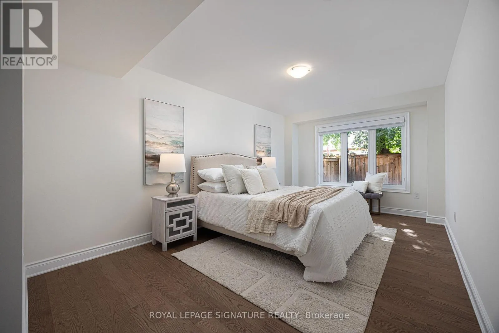 19 HOLLYHOCK COURT