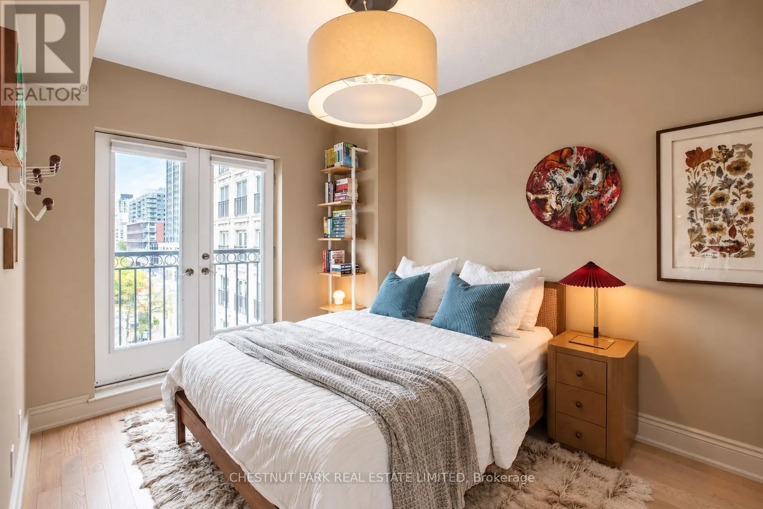 609 - 115 RICHMOND STREET E