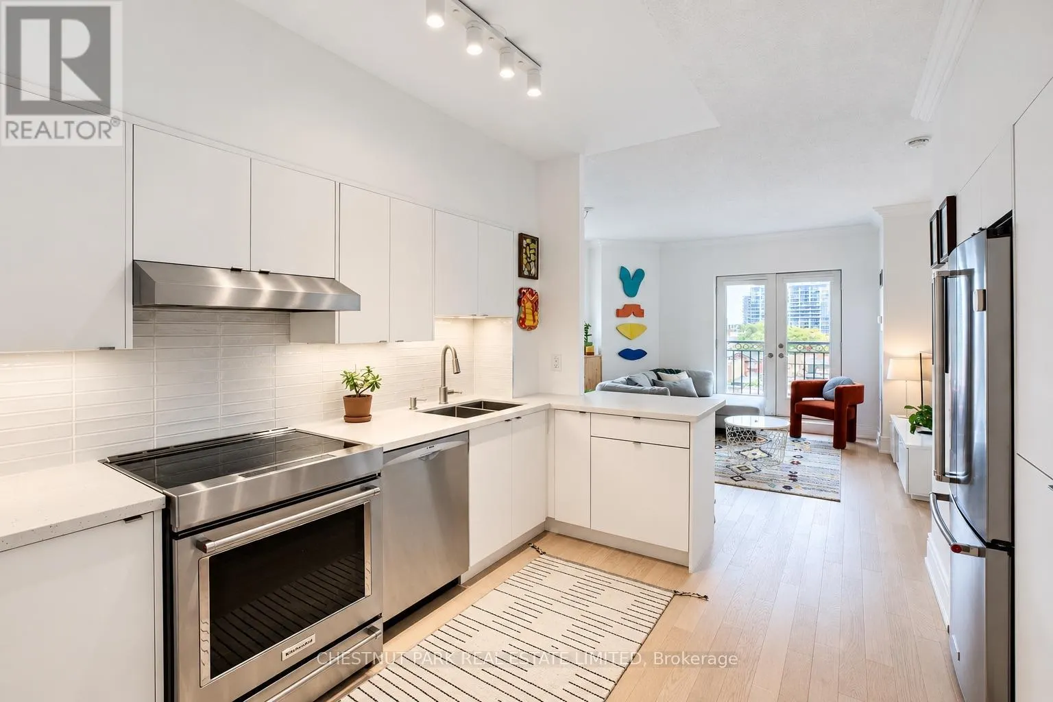 609 - 115 RICHMOND STREET E