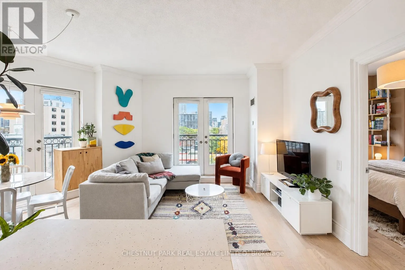 609 - 115 RICHMOND STREET E