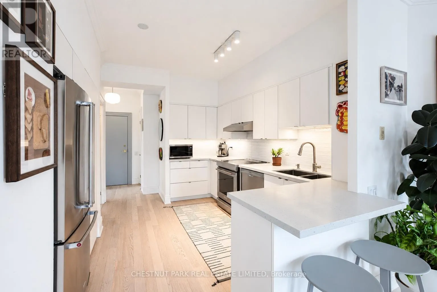 609 - 115 RICHMOND STREET E