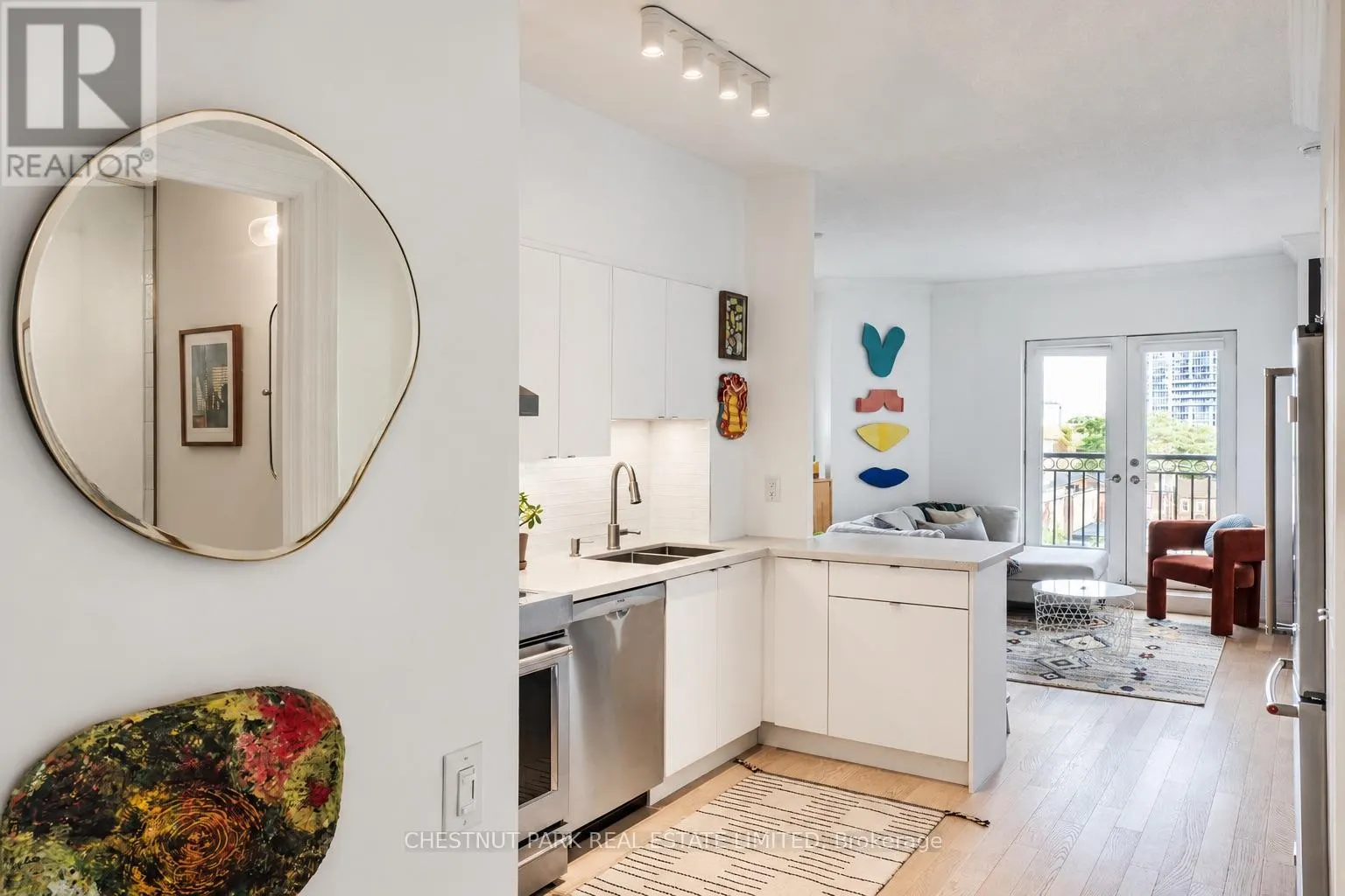 609 - 115 RICHMOND STREET E