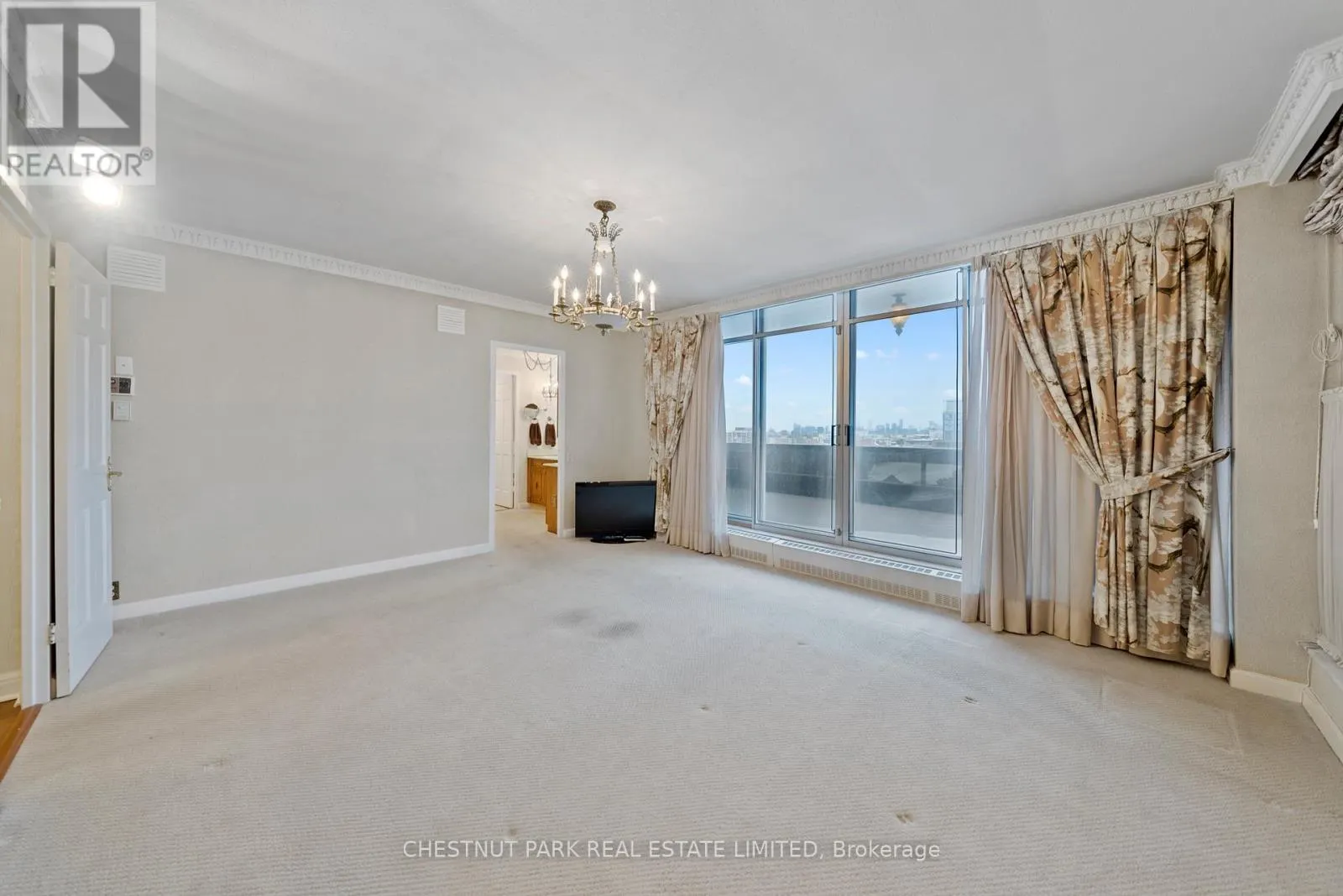 PH 1 - 2600 BATHURST STREET