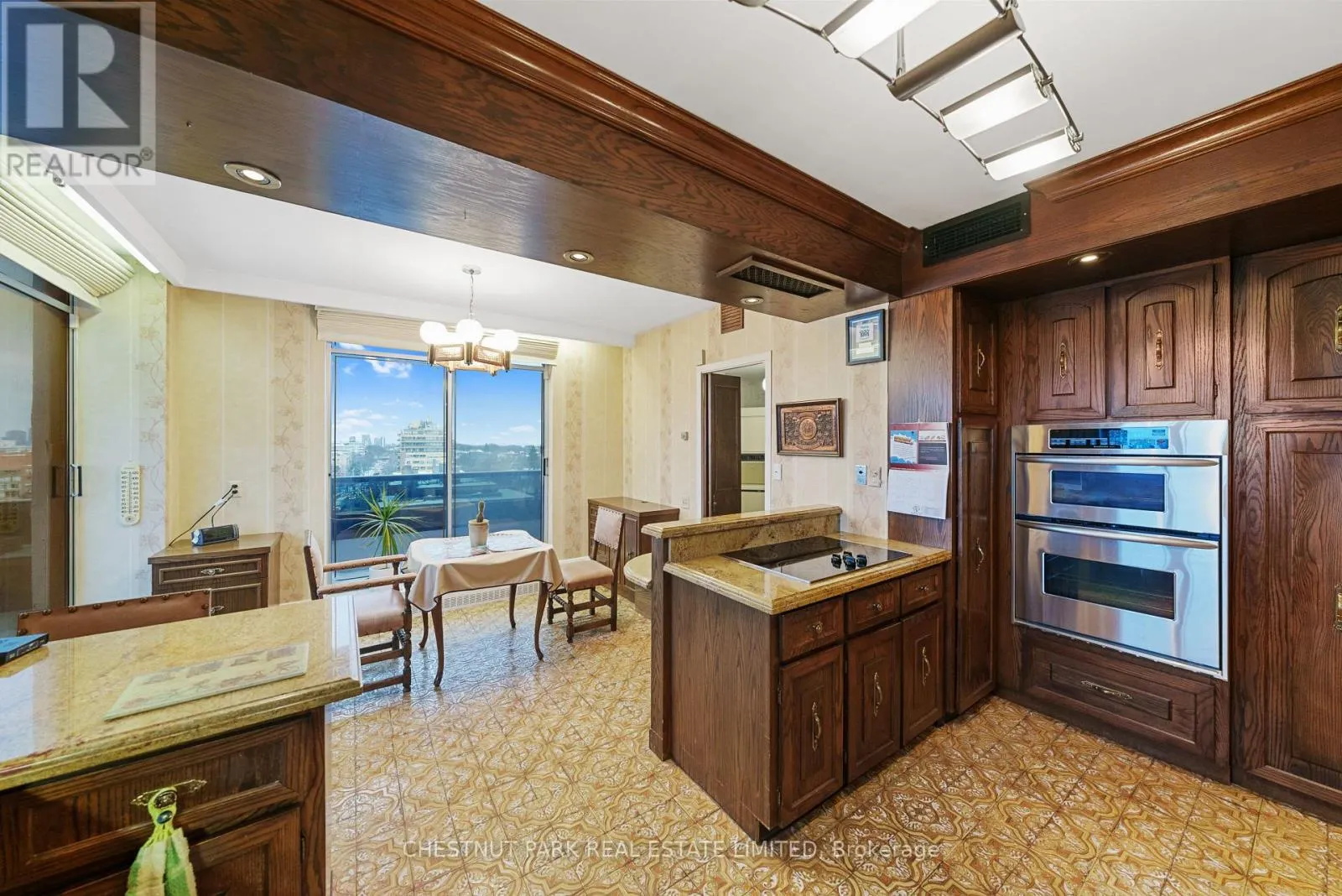 PH 1 - 2600 BATHURST STREET