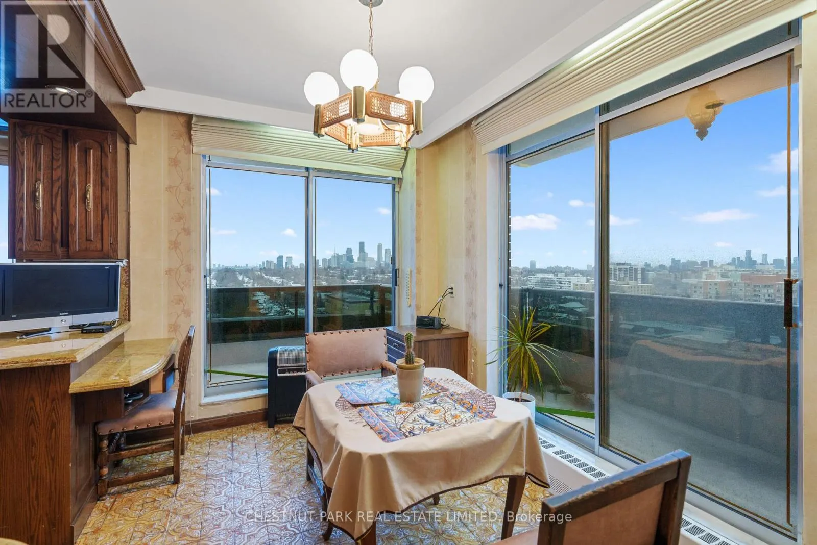 PH 1 - 2600 BATHURST STREET
