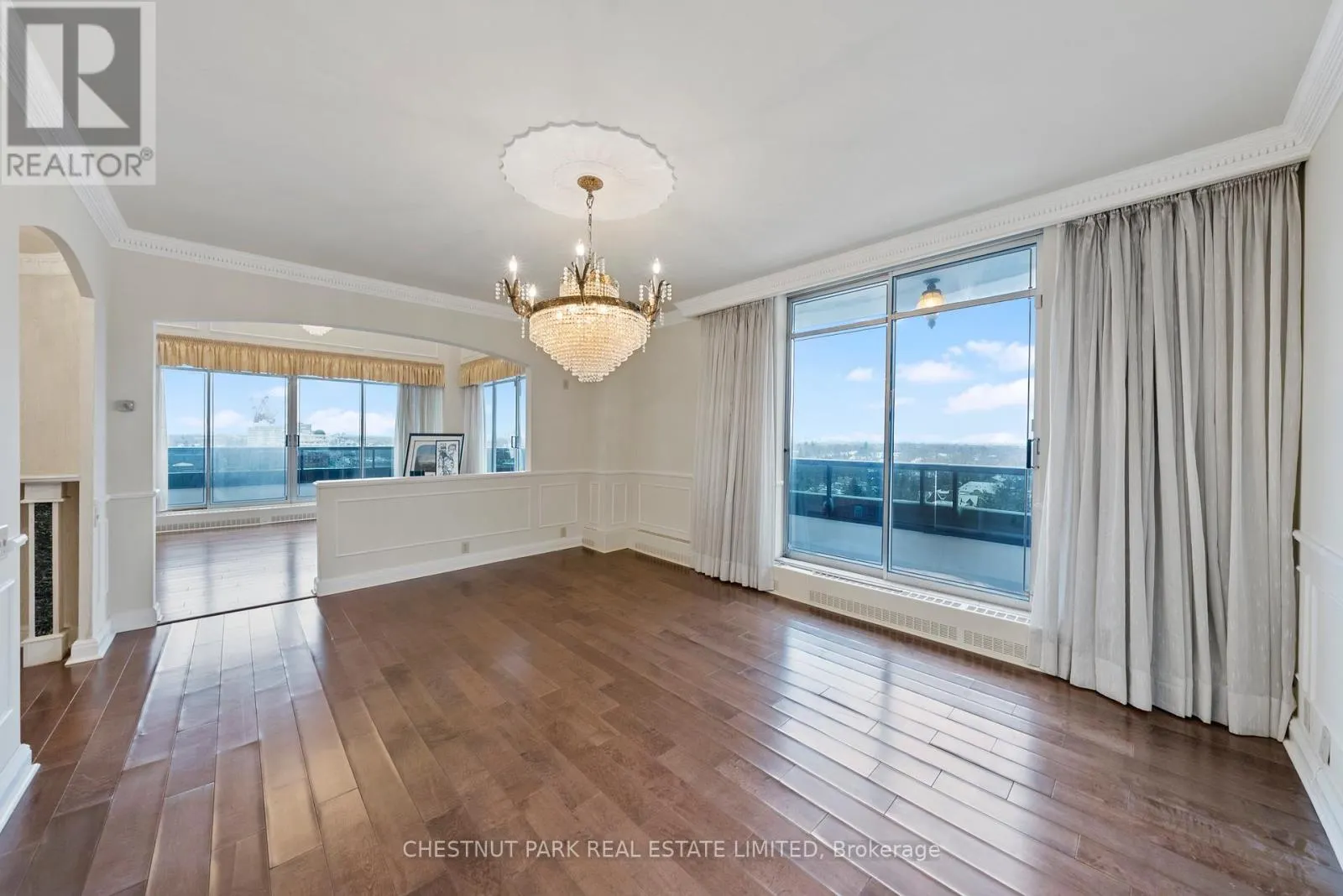 PH 1 - 2600 BATHURST STREET