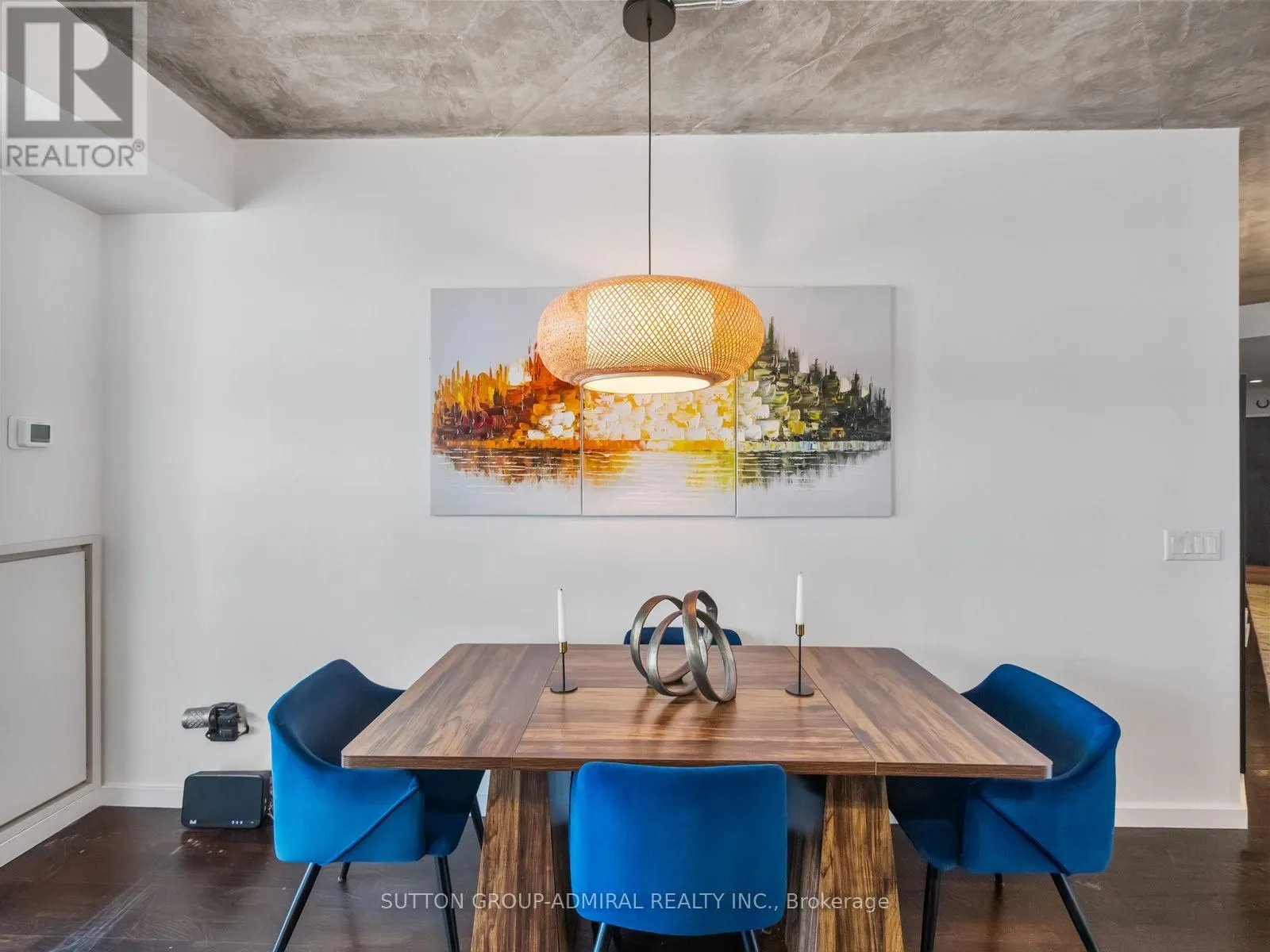 2103 - 218 QUEENS QUAY BOULEVARD W