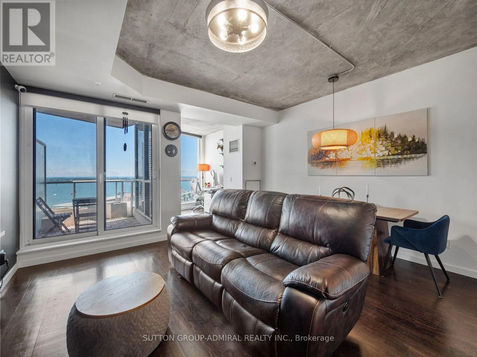 2103 - 218 QUEENS QUAY BOULEVARD W