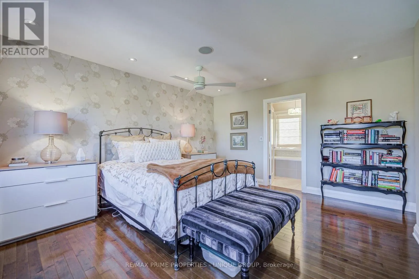 24 CEDARBANK CRESCENT