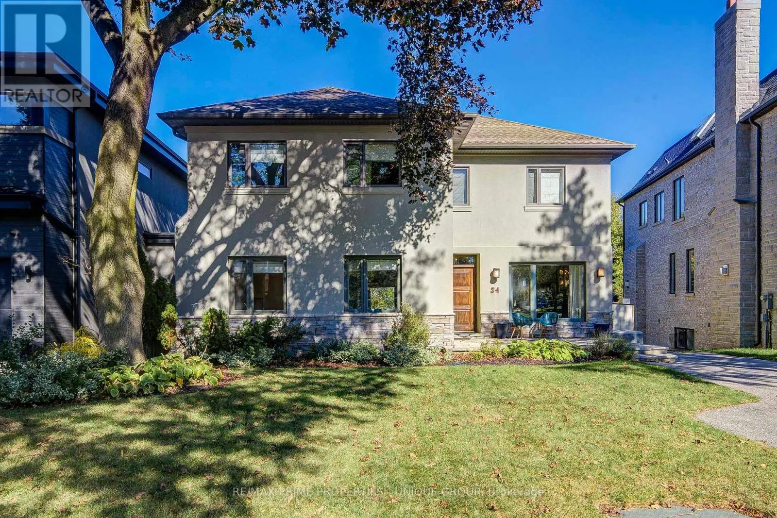 24 CEDARBANK CRESCENT