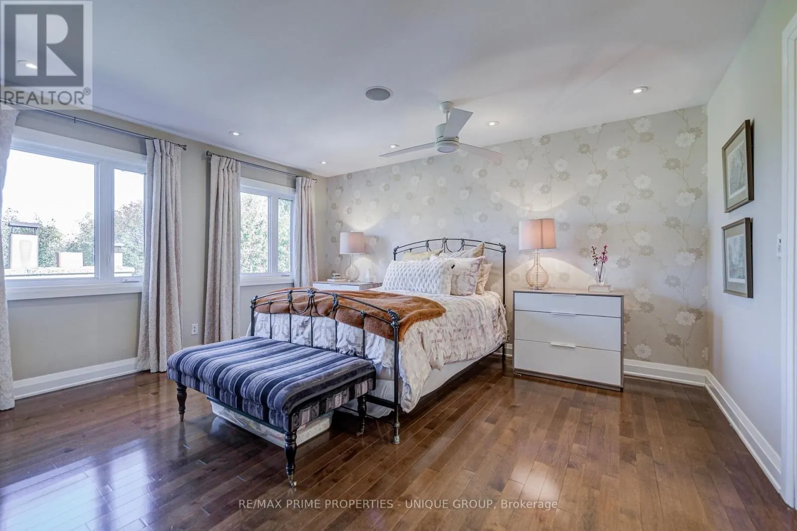 24 CEDARBANK CRESCENT