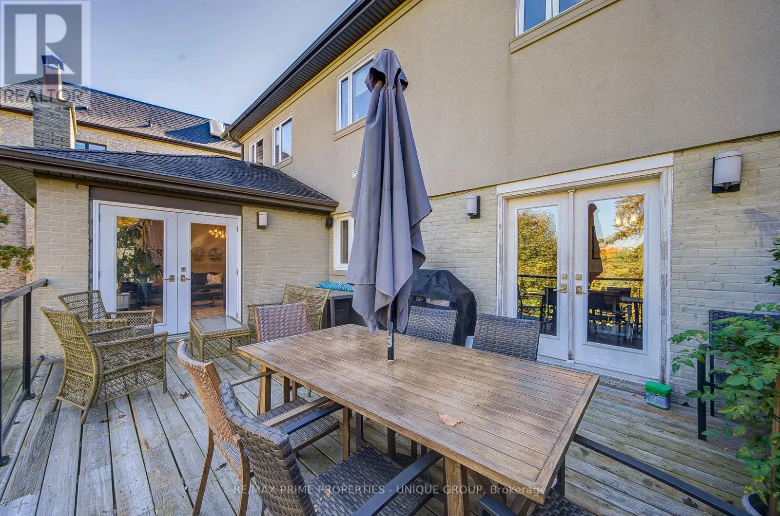 24 CEDARBANK CRESCENT