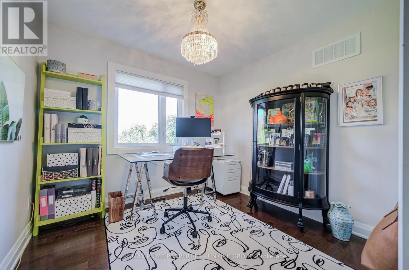 24 CEDARBANK CRESCENT