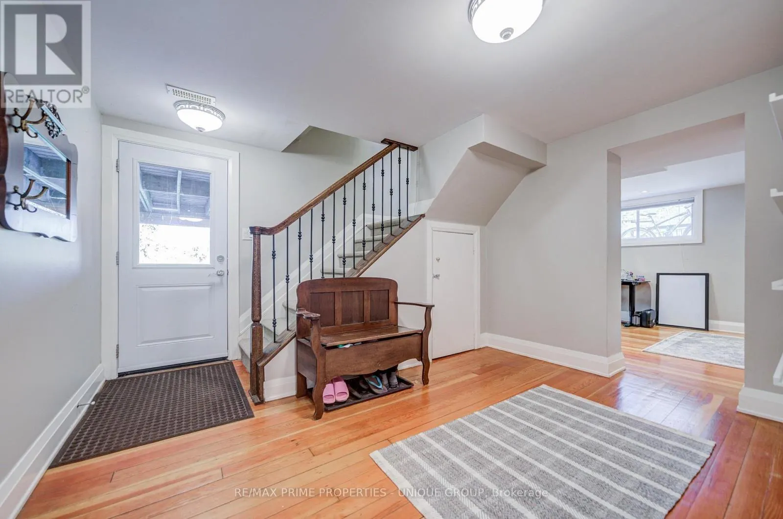 24 CEDARBANK CRESCENT