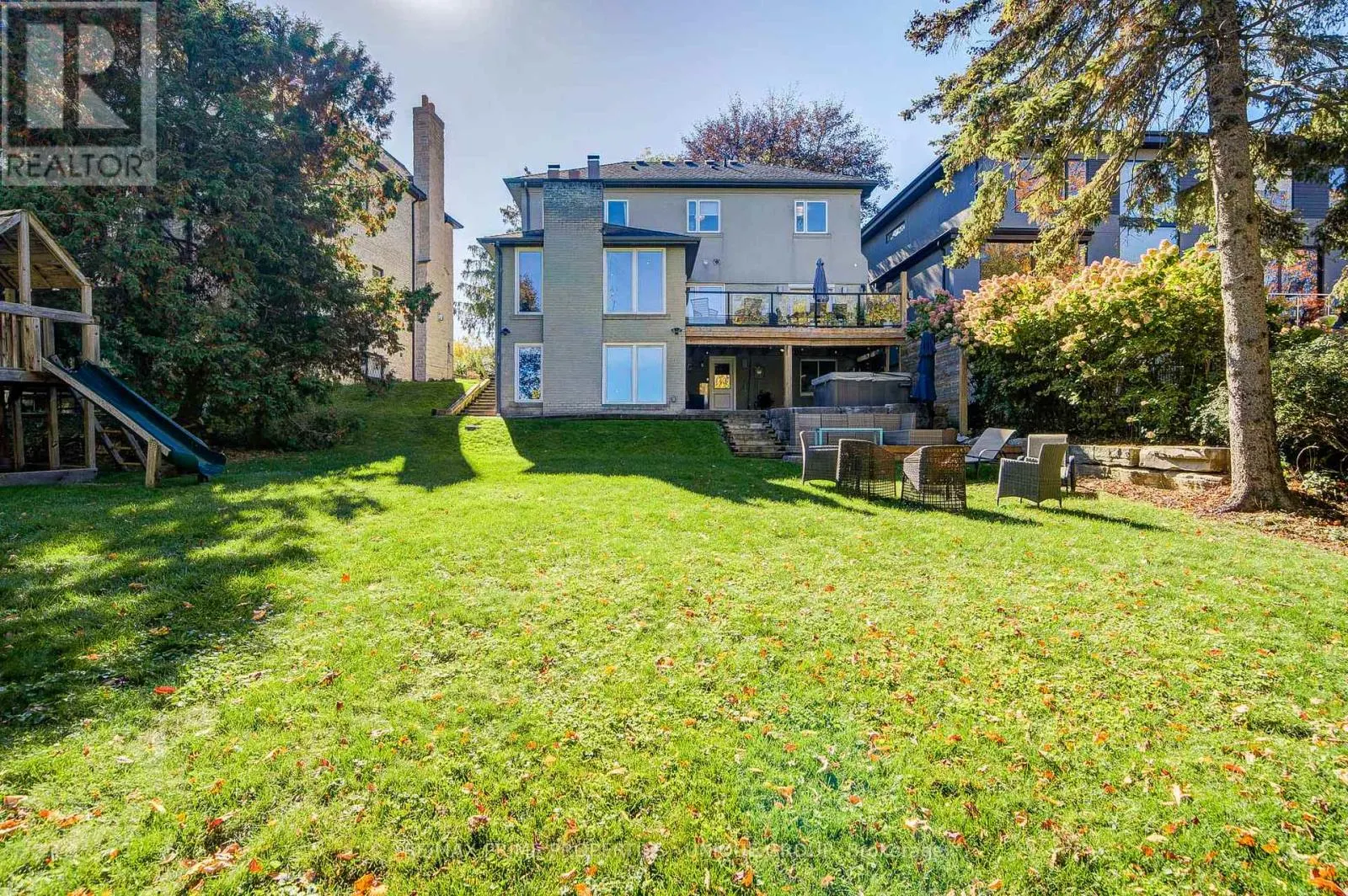 24 CEDARBANK CRESCENT