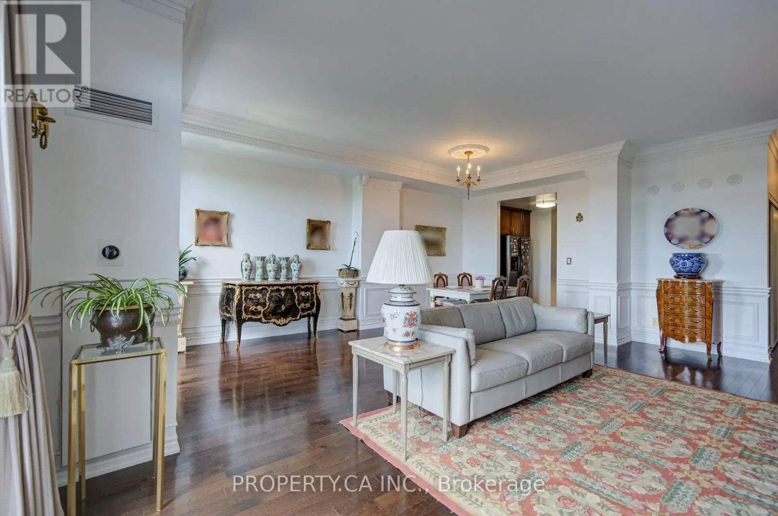 609 - 4200 BATHURST STREET