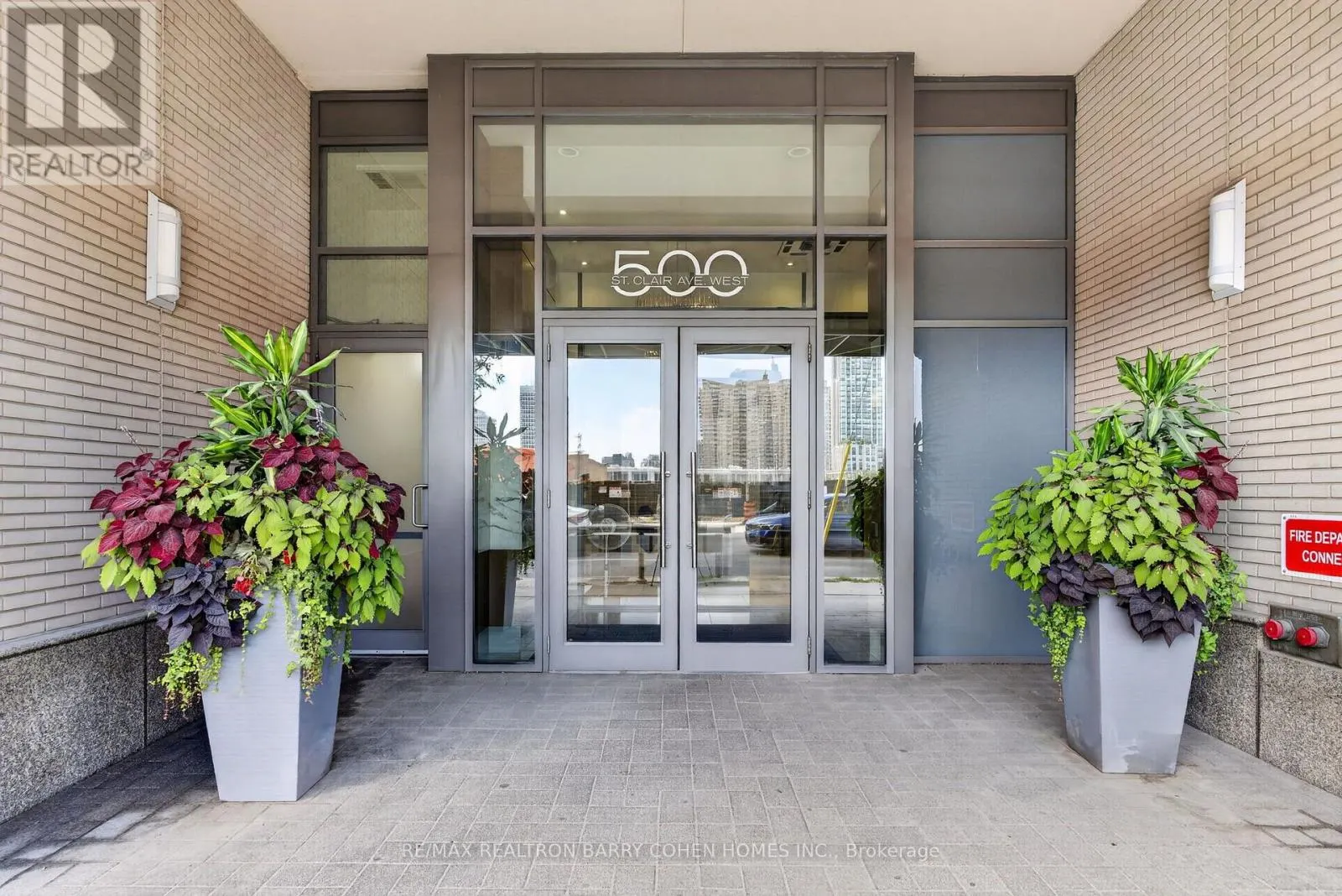 1404 - 500 ST CLAIR AVENUE W
