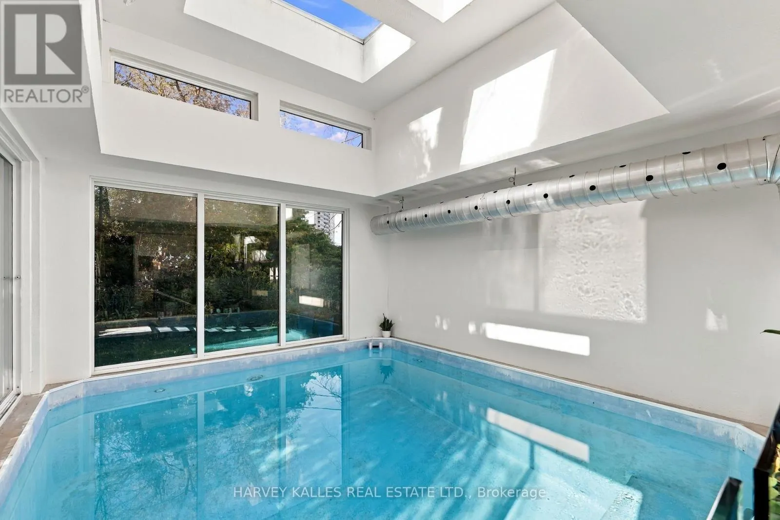 41 HURLINGHAM CRESCENT