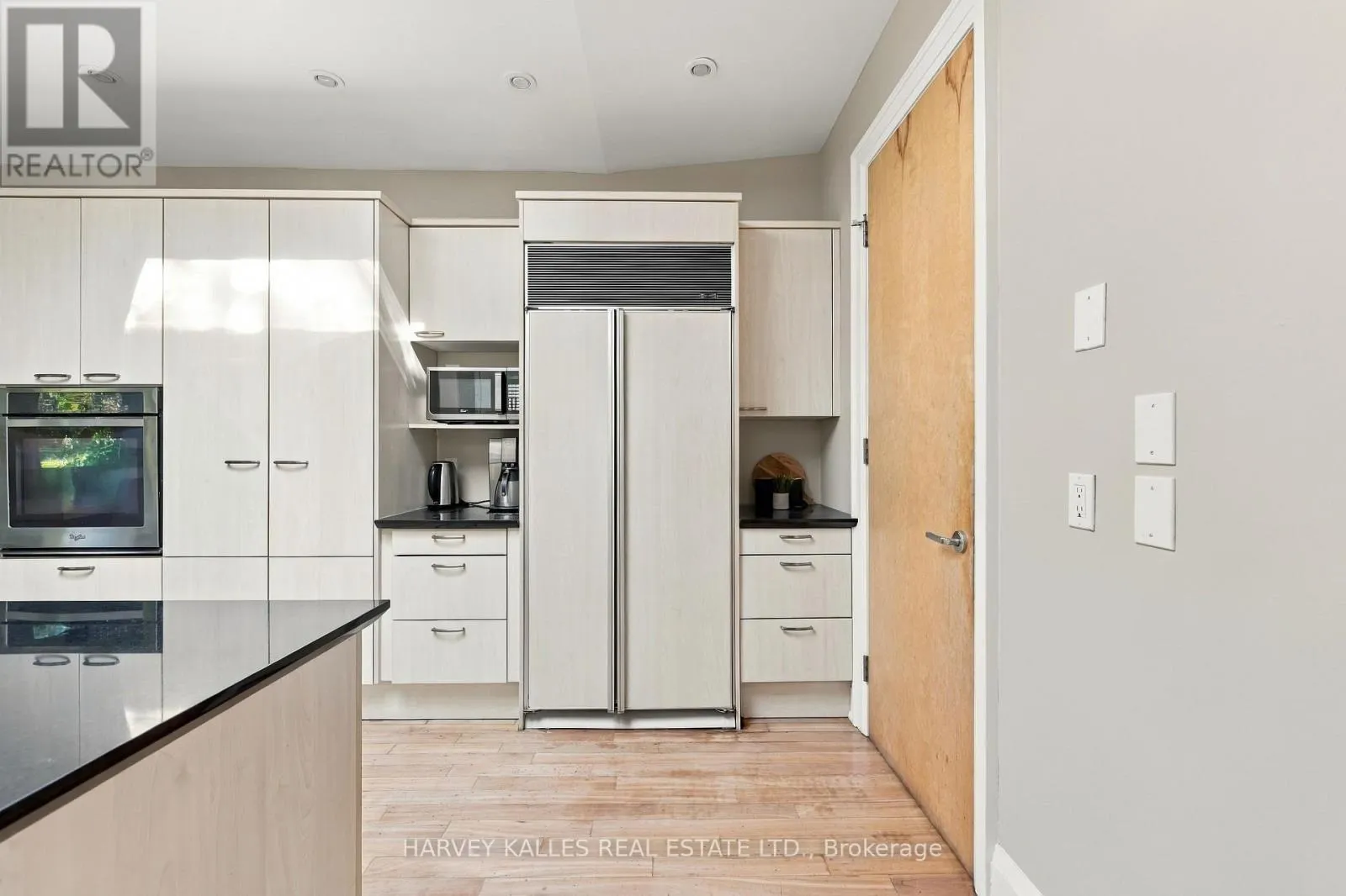 41 HURLINGHAM CRESCENT