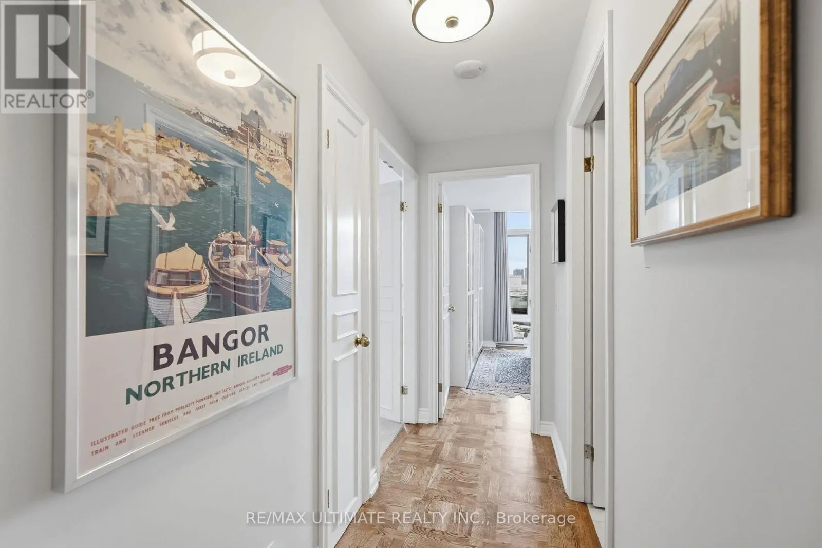 1105 - 211 QUEENS QUAY W