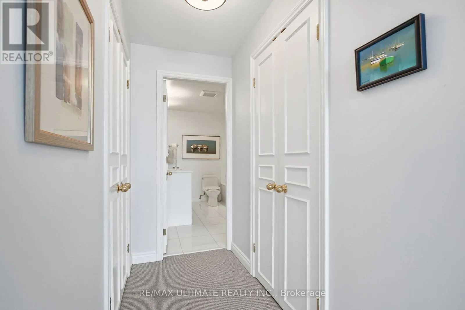 1105 - 211 QUEENS QUAY W