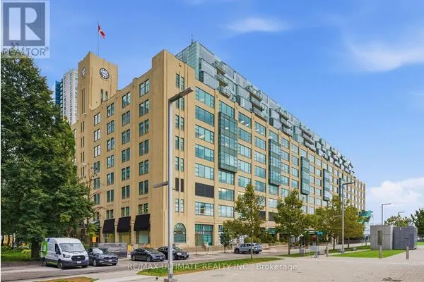 1105 - 211 QUEENS QUAY W