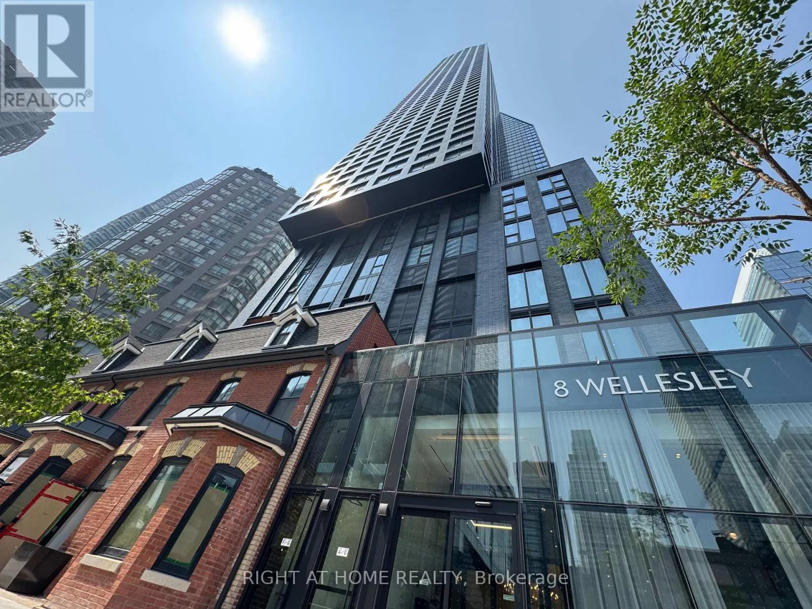 5205 - 8 WELLESLEY STREET W