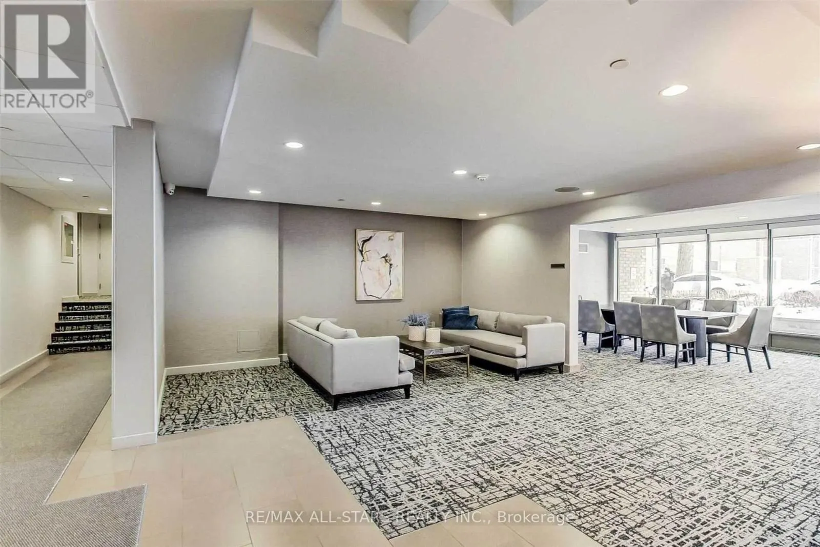 2112 - 15 MAITLAND PLACE