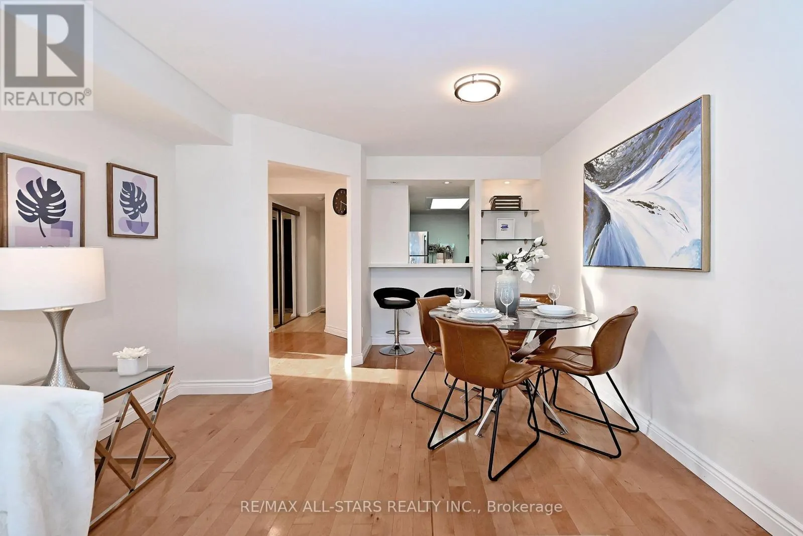 2112 - 15 MAITLAND PLACE
