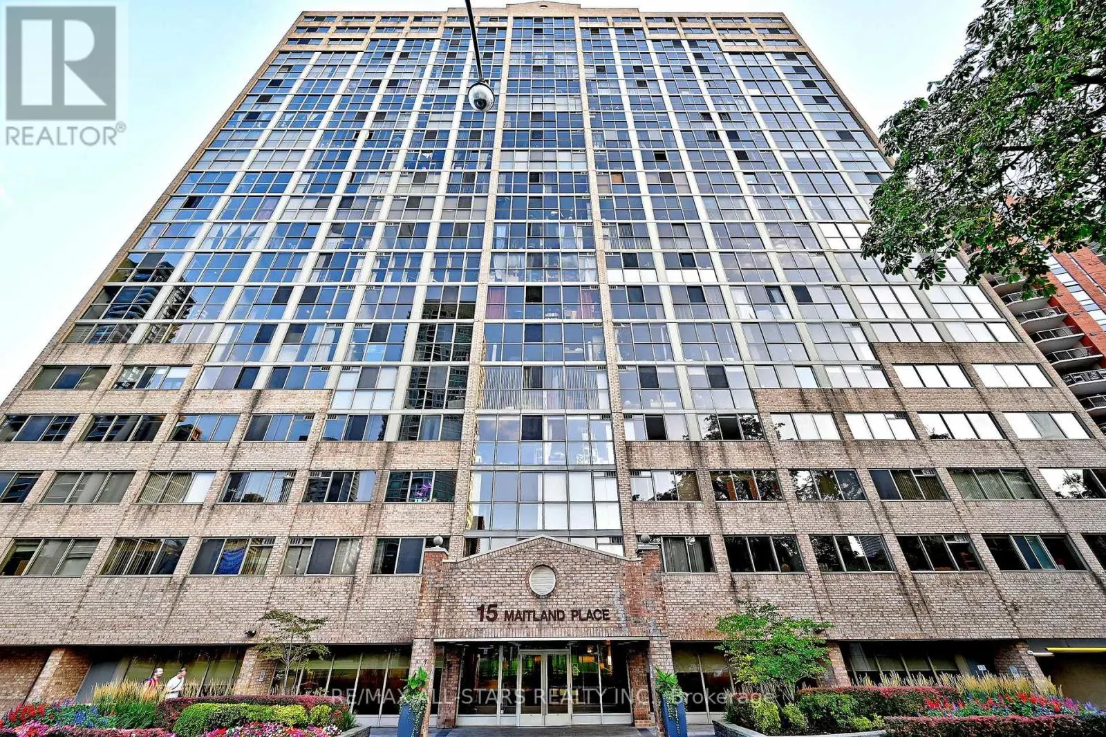 2112 - 15 MAITLAND PLACE