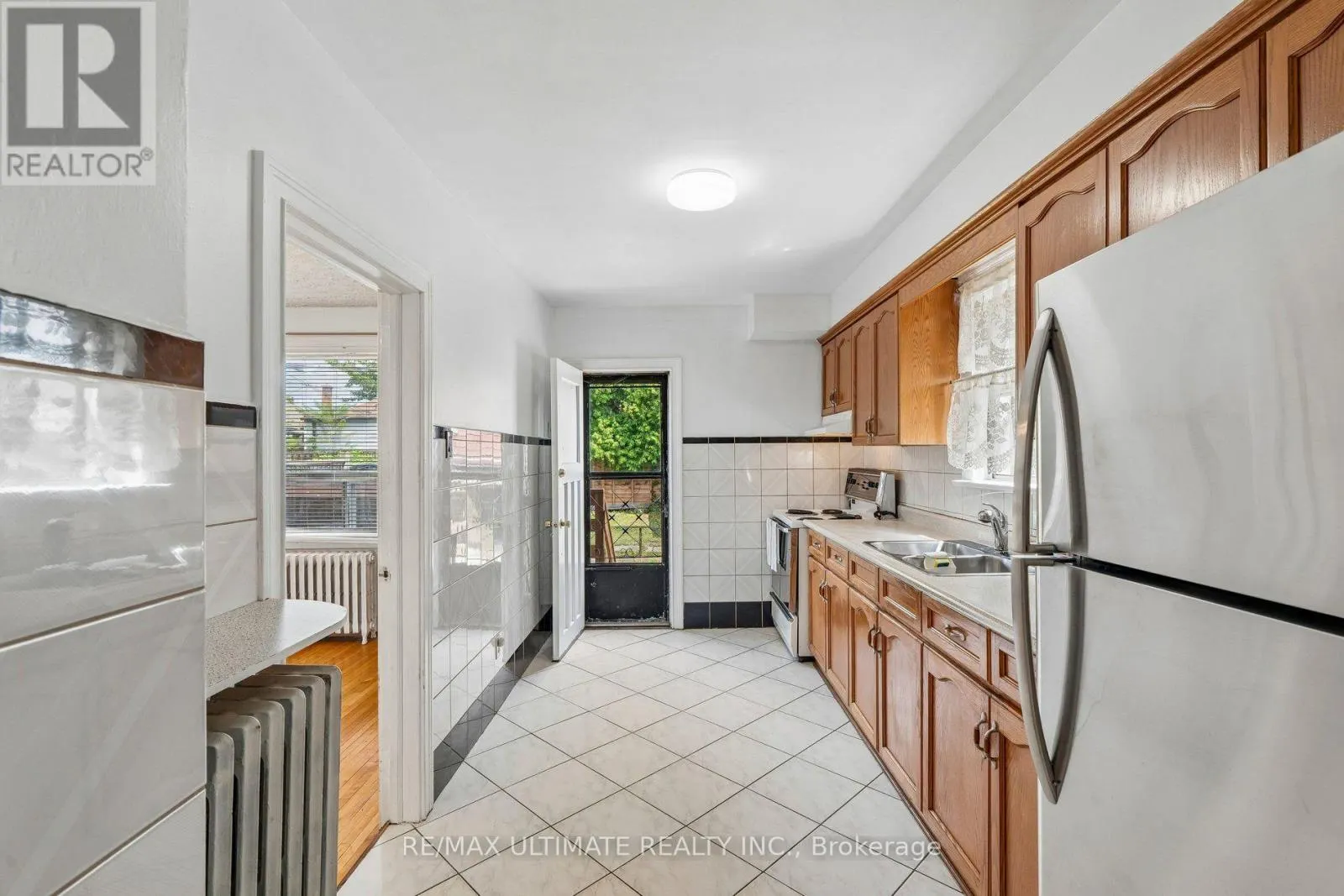 463 OAKWOOD AVENUE