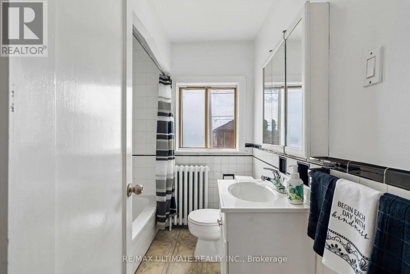 463 OAKWOOD AVENUE