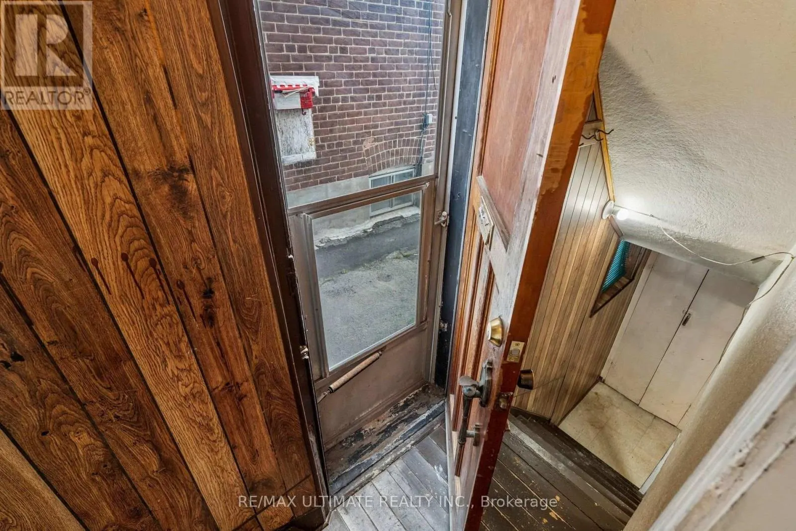 463 OAKWOOD AVENUE