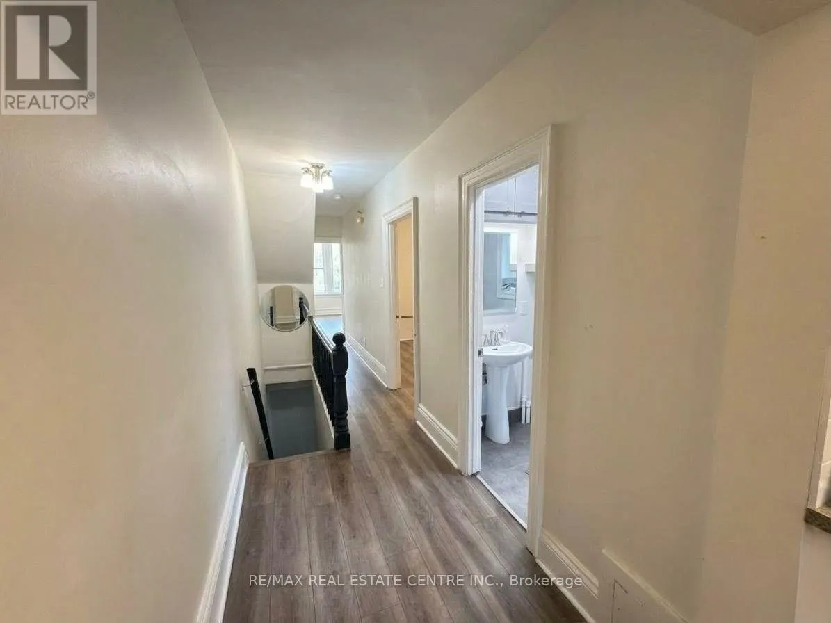 200 ROXTON ROAD