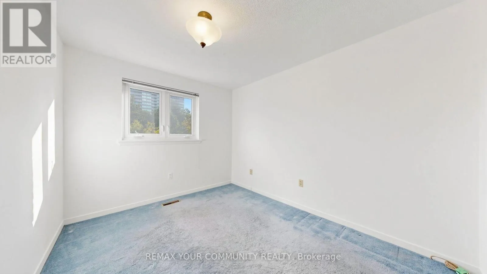 59 ROBERT HICKS DRIVE