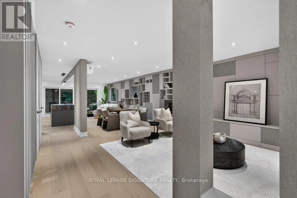 217 CHAPLIN CRESCENT