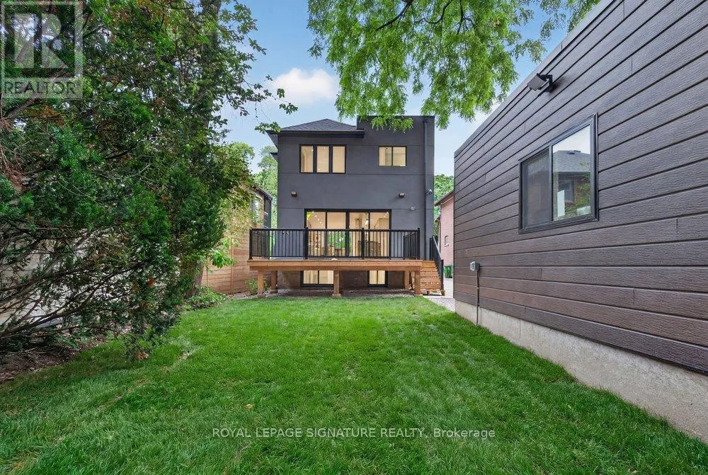 217 CHAPLIN CRESCENT