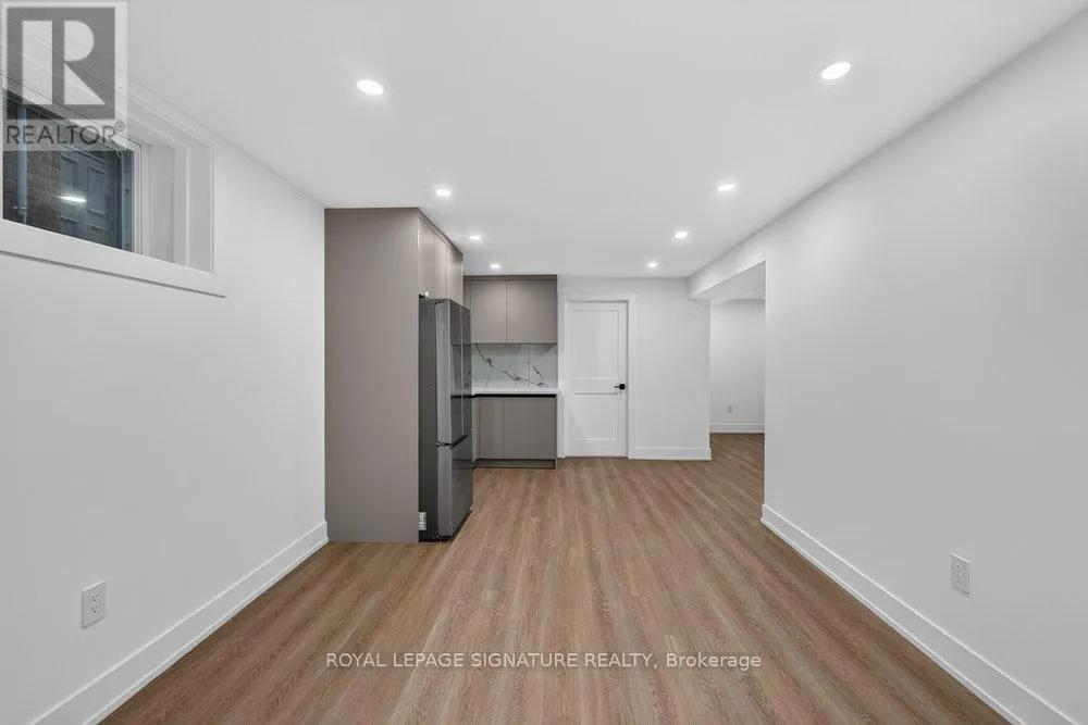 217 CHAPLIN CRESCENT