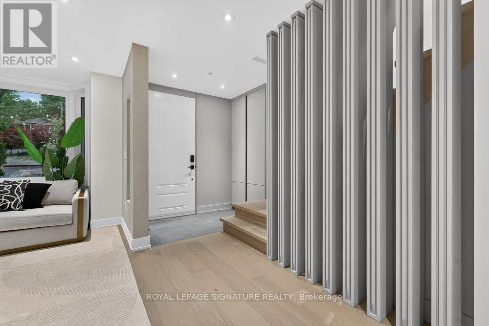 217 CHAPLIN CRESCENT